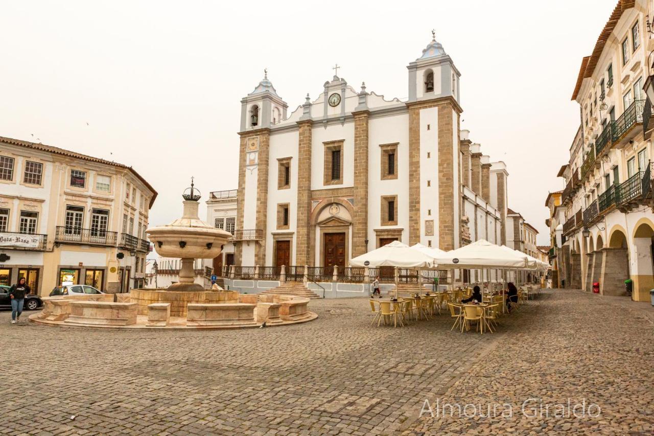 Апартаменты Almoura Giraldo Centro Historico Эвора Экстерьер фото